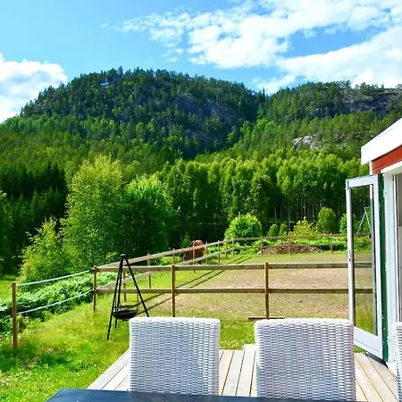 Nature On Wooded Valley Bo (Telemark)